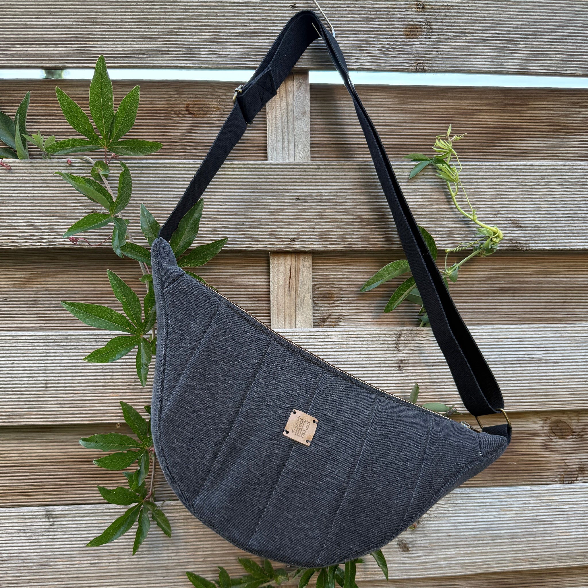 Blueberry Shadow Belt Bag