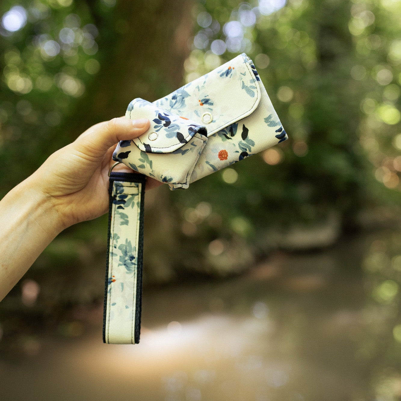 Blue Daisy Meadow Mini Wallet