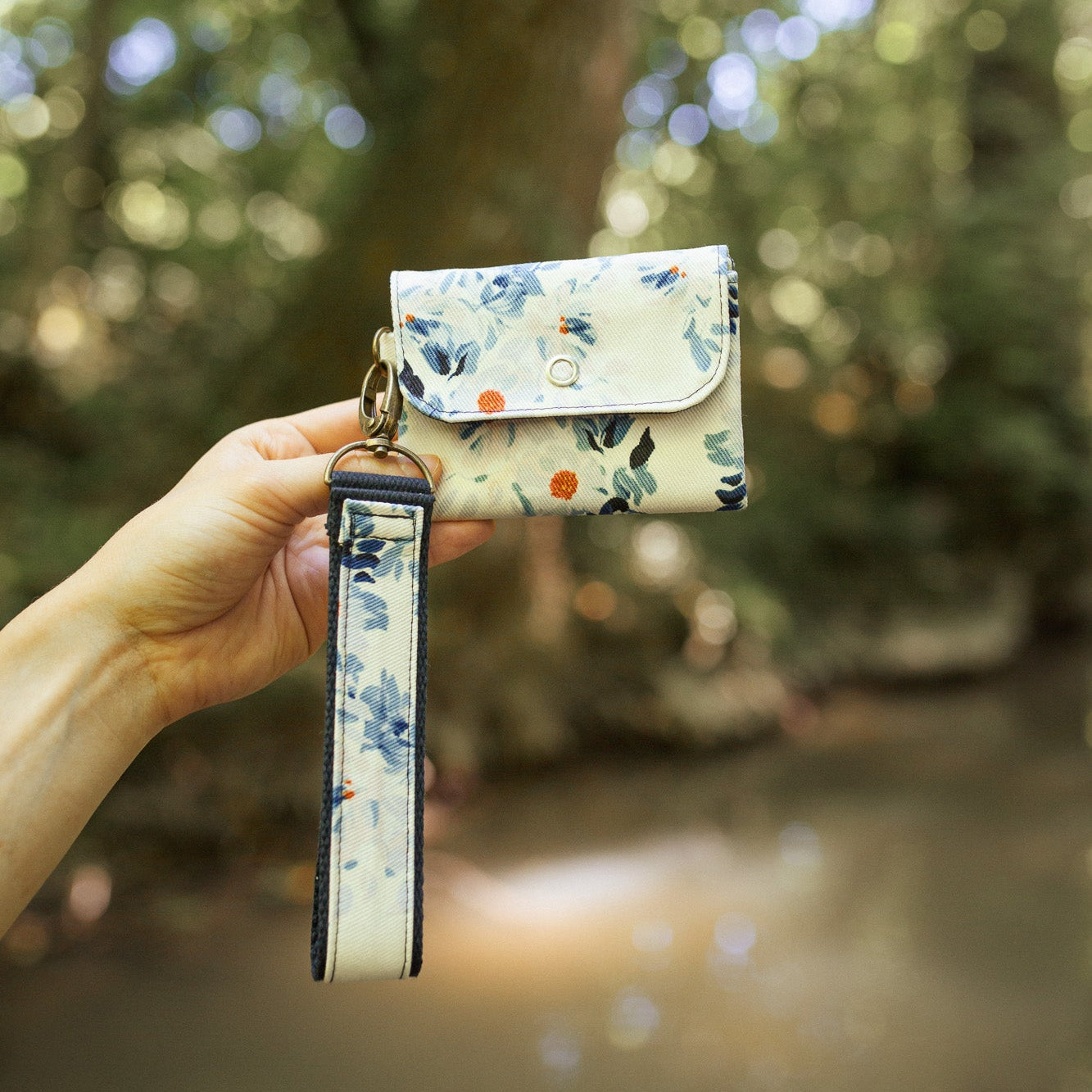 Blue Daisy Meadow Mini Wallet