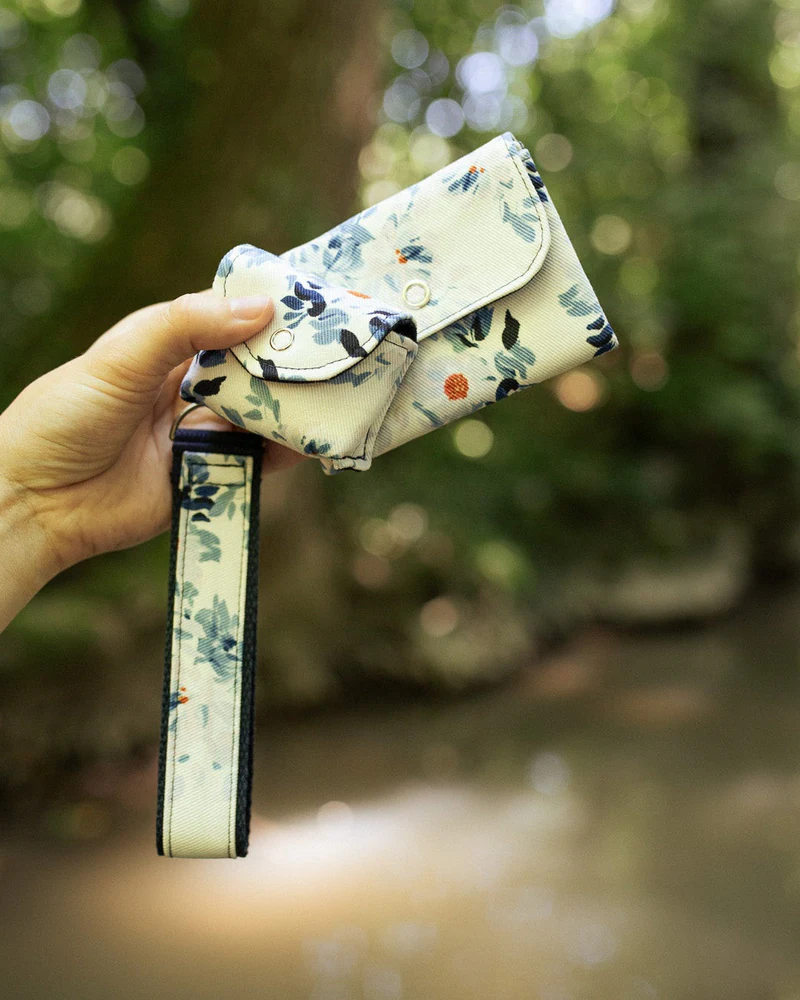 Blue Daisy Meadow Mini Wallet, view 1